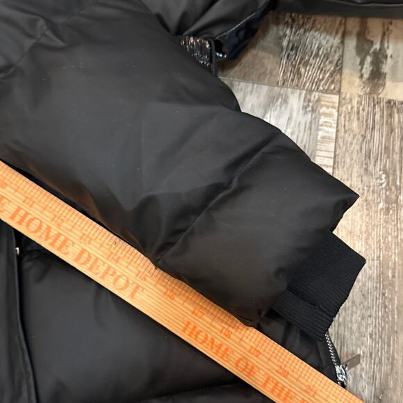 Maniere De Voir Matte & High Shine Belted Puffer Jacket Size 6 Black Mid Length - Picture 14 of 14
